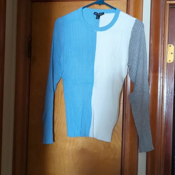 INC Colorblock Light Blue/Gray/ Ivory Sweater - Picture 1 of 5